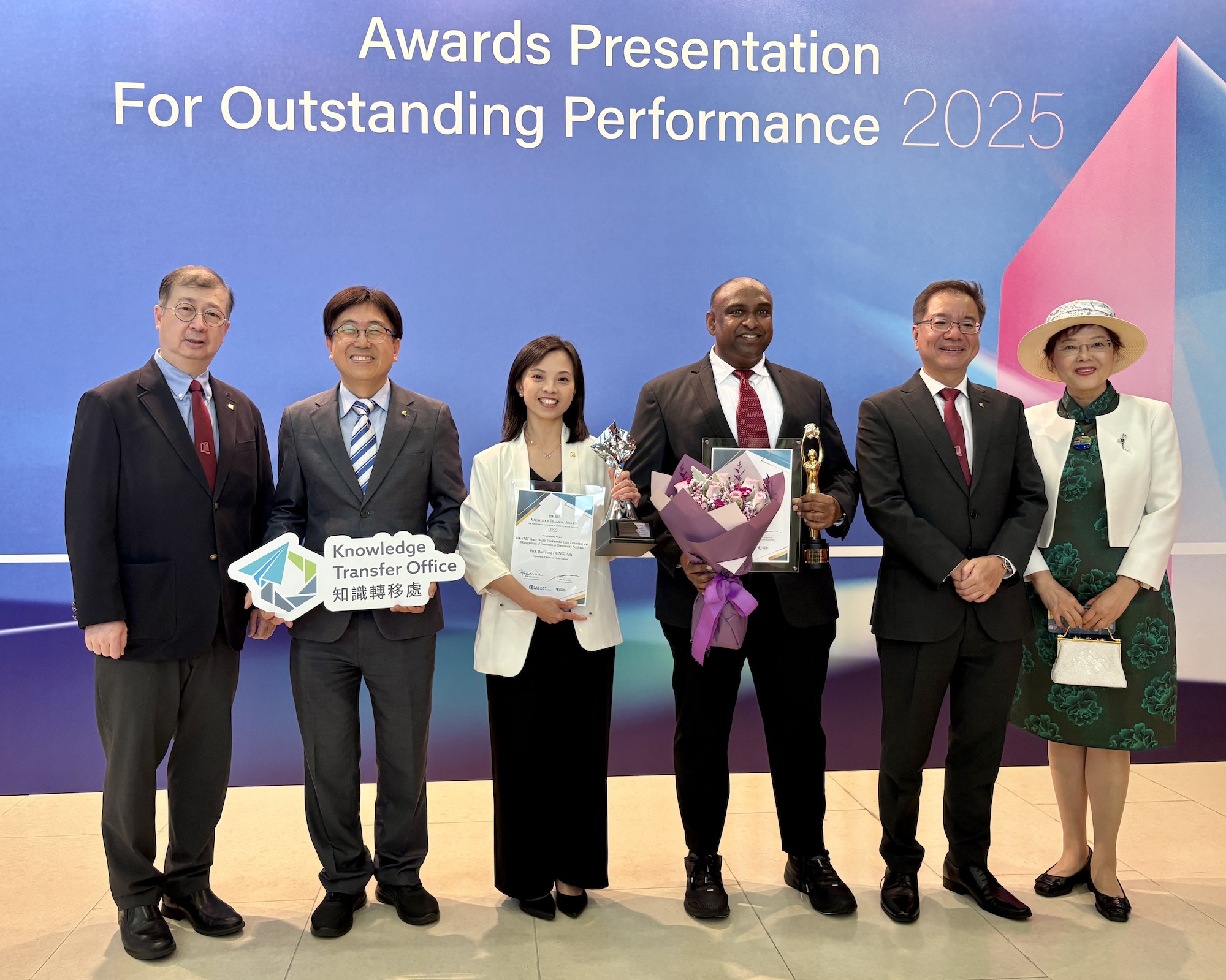 KT_award05_004