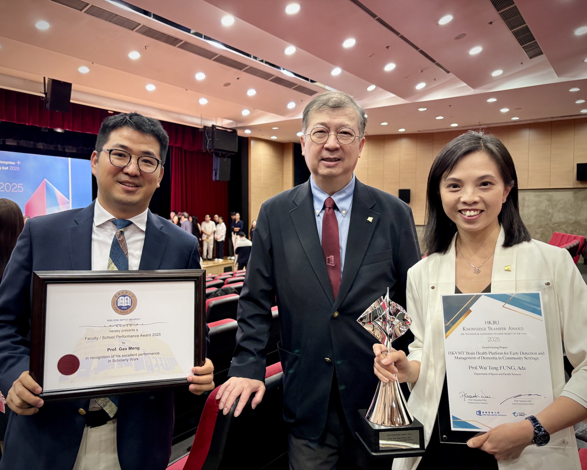 KT_award05_005