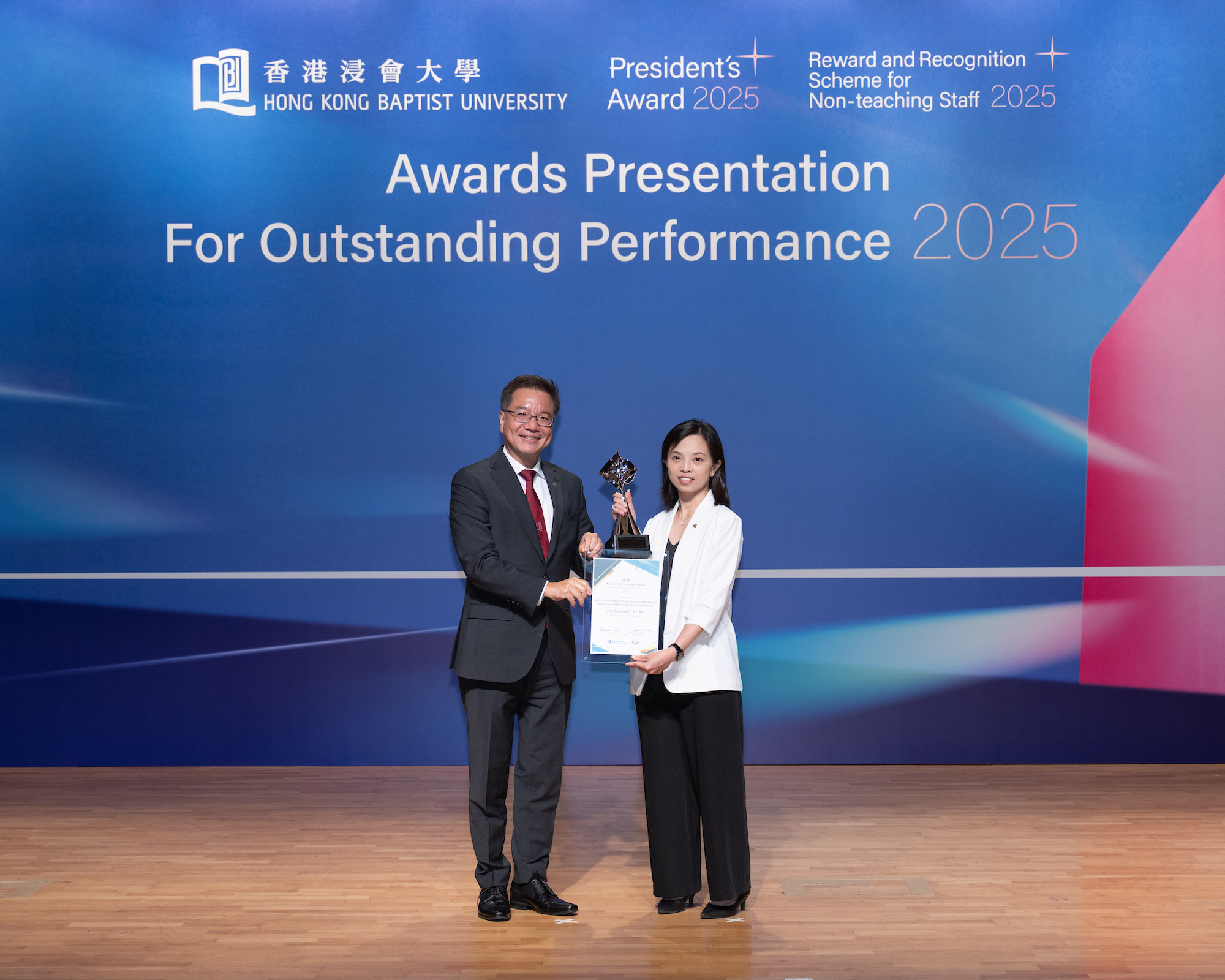 KT_award05_007